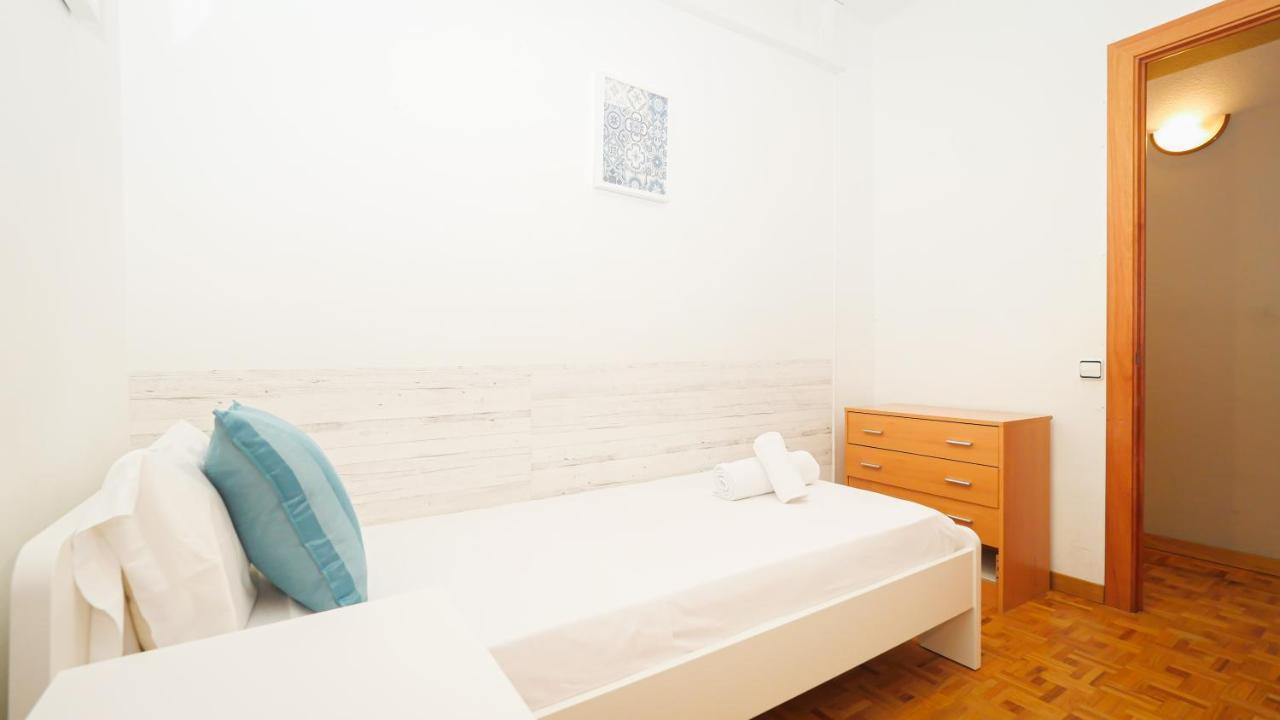 Bed&Bcn Sant Andreu Apartment Barcelona Luaran gambar